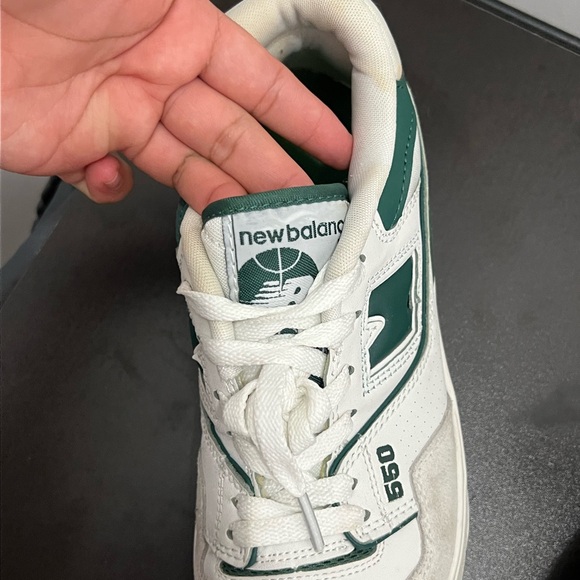 Sneakers size 7 - Picture 4 of 8